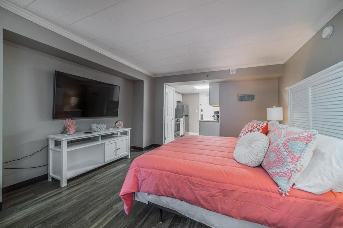 Ground Floor Ocean Front Studio - Caravelle Resort 124 默特尔比奇 外观 照片