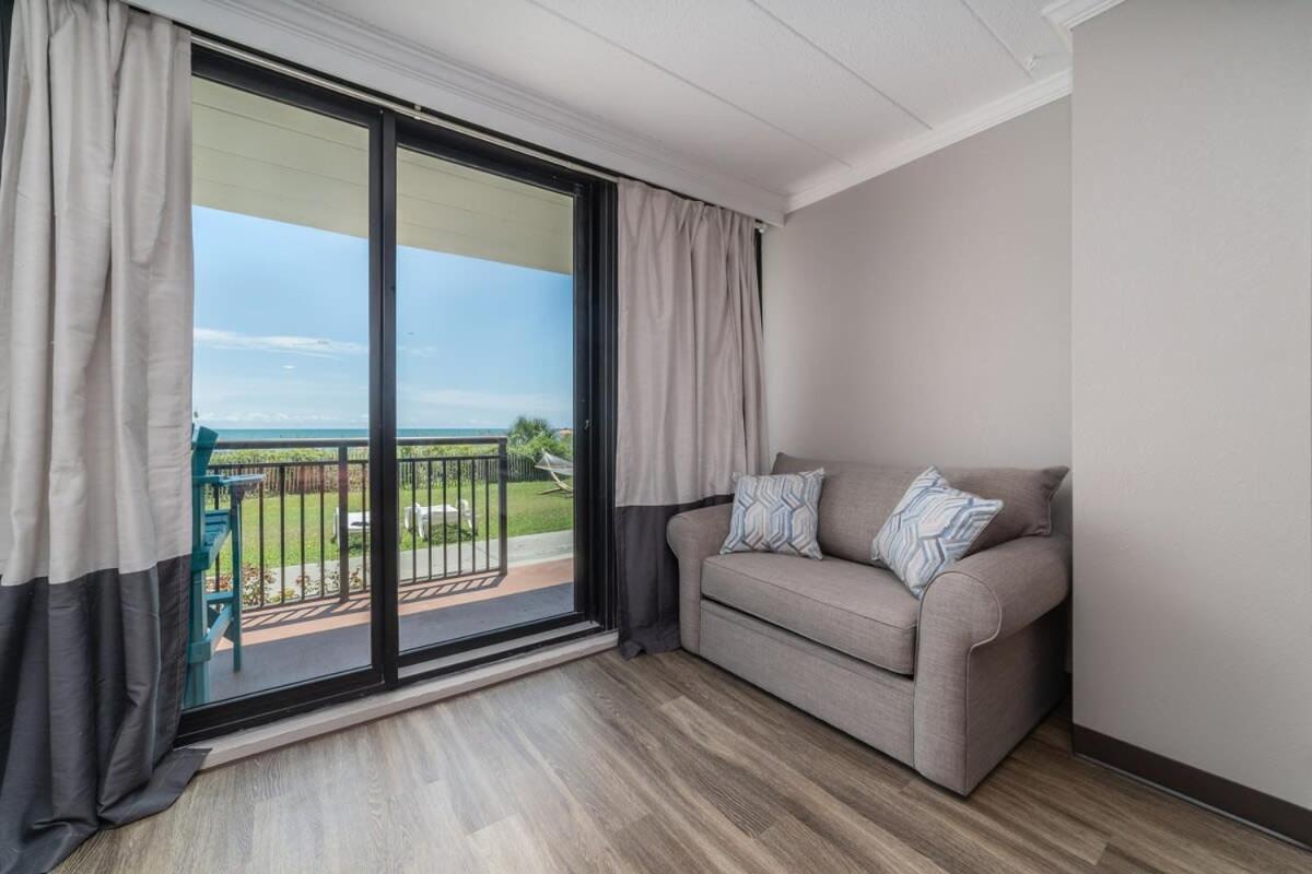 Ground Floor Ocean Front Studio - Caravelle Resort 124 默特尔比奇 外观 照片